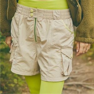 Morning Meadow Shorts / FP Movement cargo utility shorts size small